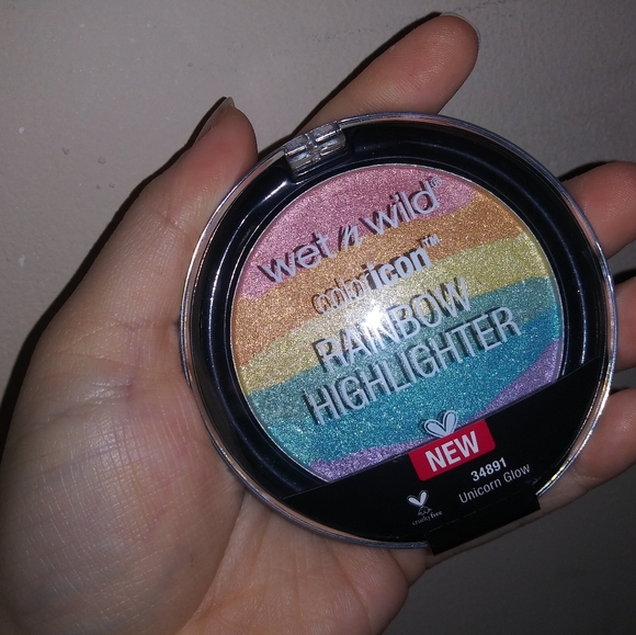 THANK U!!ππUnicorn Glowπ Rainbow Highlighter! - Picture 2 of 3